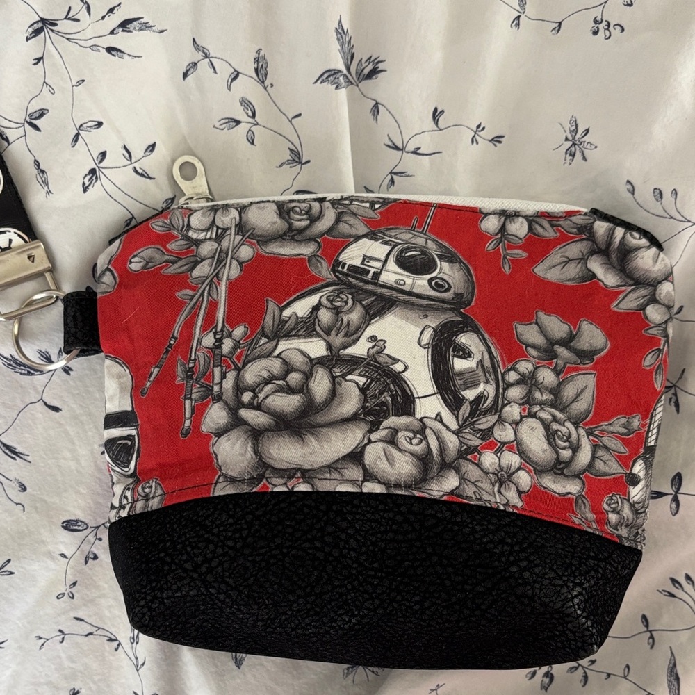 Cute Star Wars Wristlet-EUC